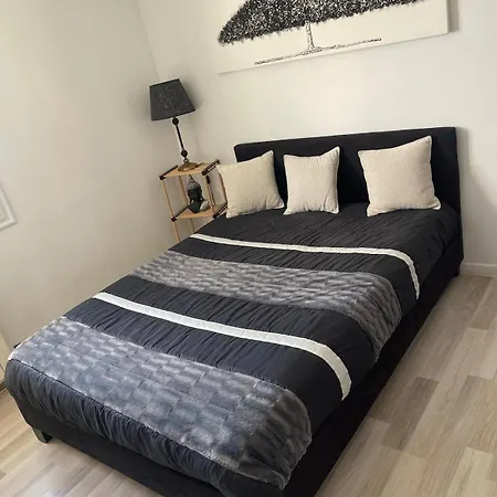 House For 24